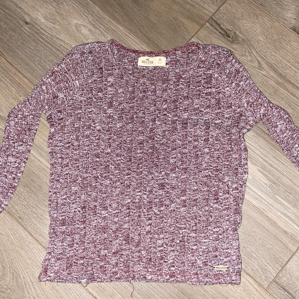 Hollister, long sleeve ribbed crop top
